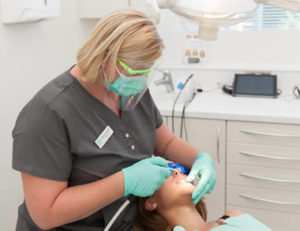 Hygienist working in St John's Wood